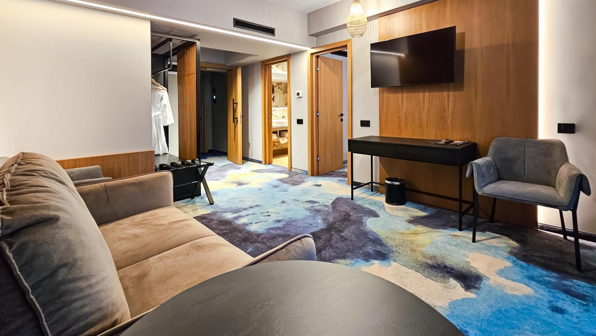 Hotel Bucura Călimăneşti 外观 照片
