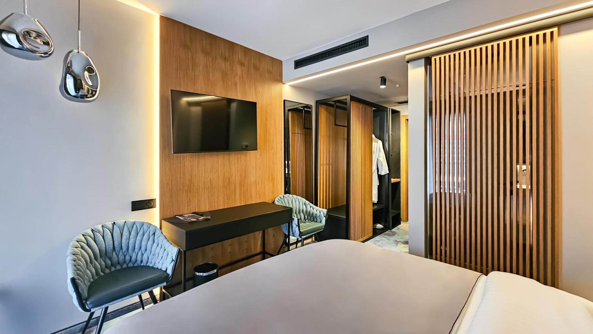 Hotel Bucura Călimăneşti 外观 照片